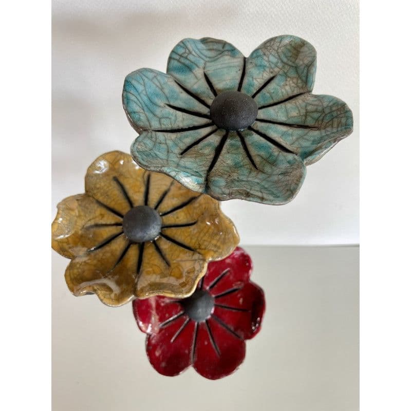 Ceramic Raku vase with 3 flowers — 1