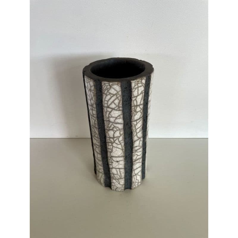 "Volcanic lava" White Raku ceramic vase — 2